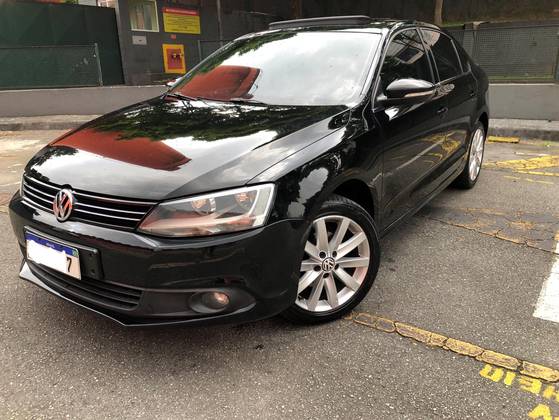 VOLKSWAGEN JETTA 2.0 COMFORTLINE FLEX 4P TIPTRONIC VOLKSWAGEN JETTA 2.0 COMFORTLINE FLEX 4P TIPTRONIC